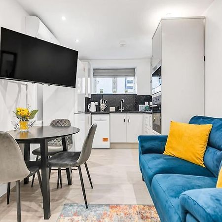 Luxstay Holland Park Apartment With Ac Londen Buitenkant foto