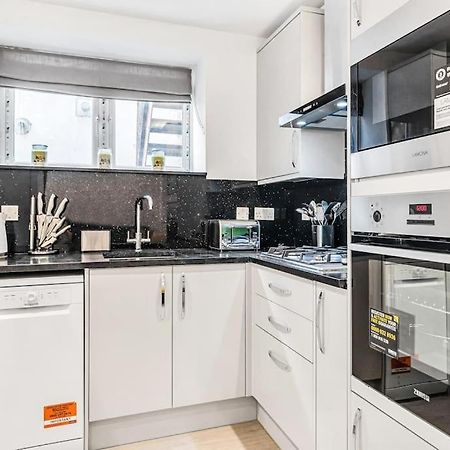 Luxstay Holland Park Apartment With Ac Londen Buitenkant foto